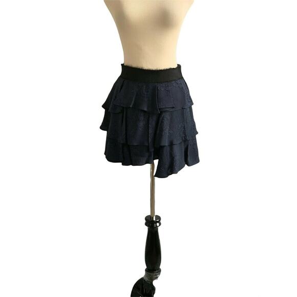 DEREK LAM 10 CROSSBY 100% SILK TIERED MINI SKIRT SIZE 0 - Picture 1 of 8